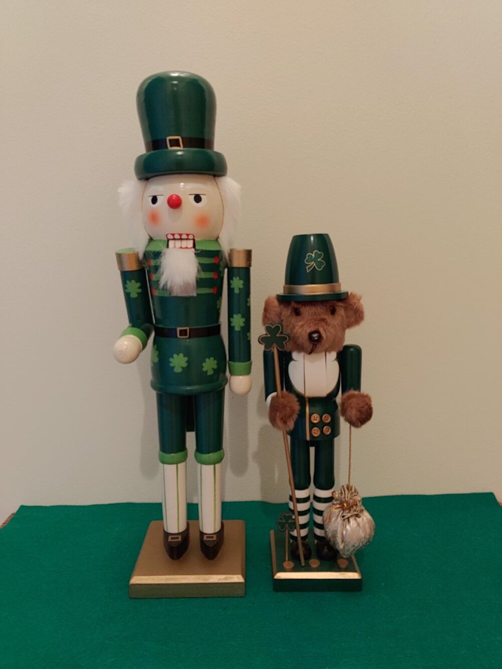 St Patrick's Day Nutcracker Set NWT
